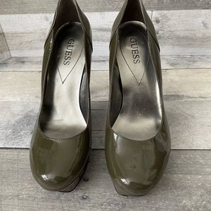 Guess Patent Leather Olive Pumps Size 7.